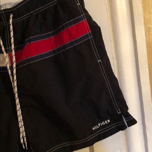 Tommy Hilfiger Flag Style Swim Trunks Men’s Large - Picture 2 of 6